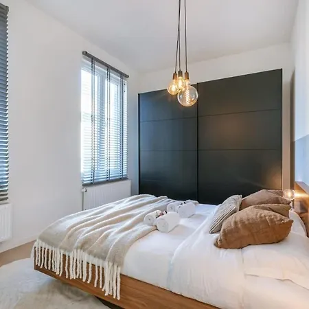Casa vacanze House With Large And Sunny Terrace Anversa